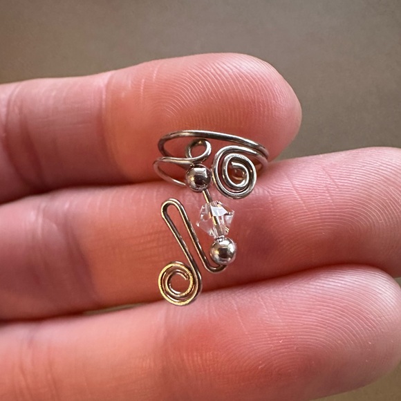 Ear Cuff - Picture 3 of 3